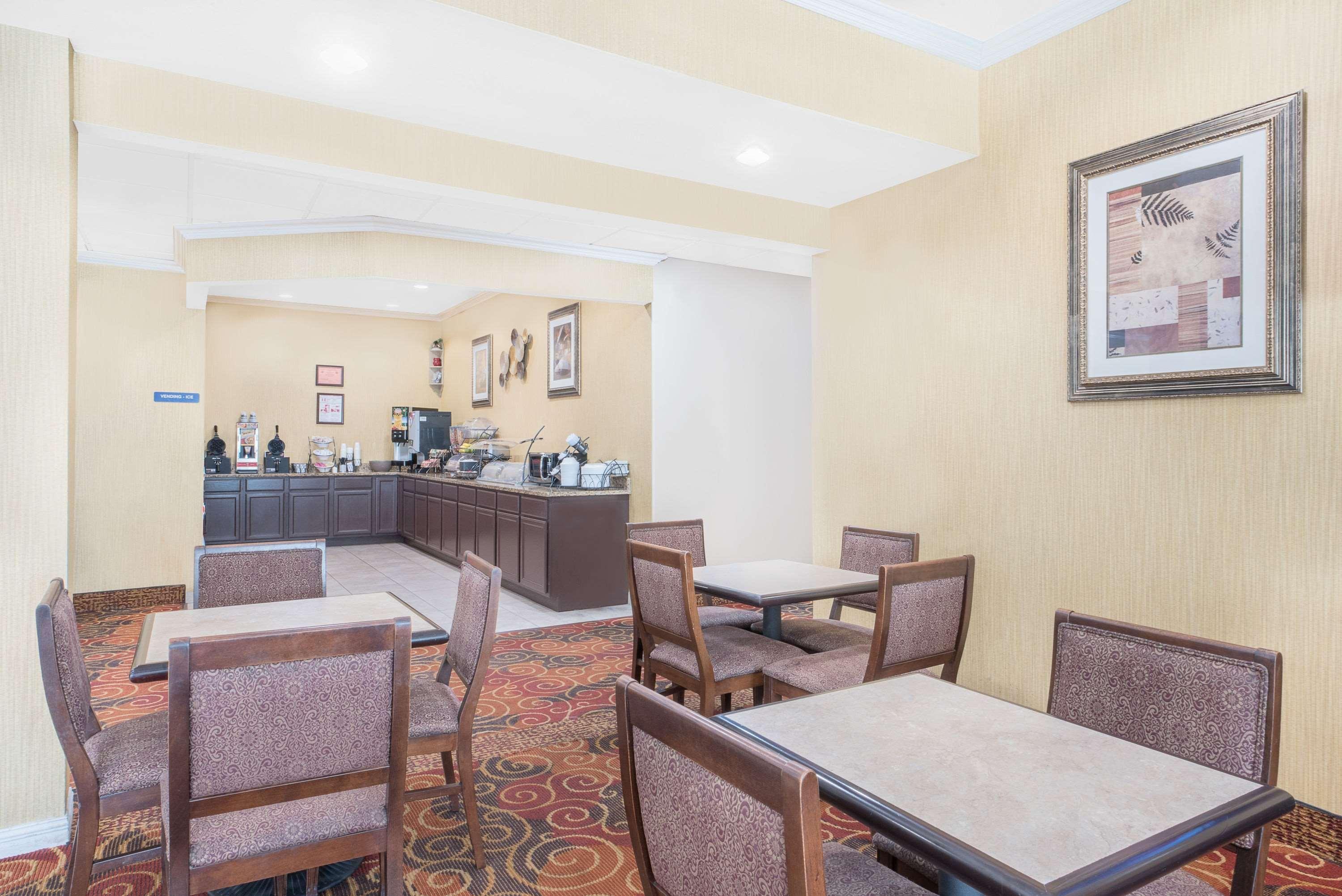 Microtel Inn & Suites By Wyndham Corpus Christi/Aransas Pass Exterior photo